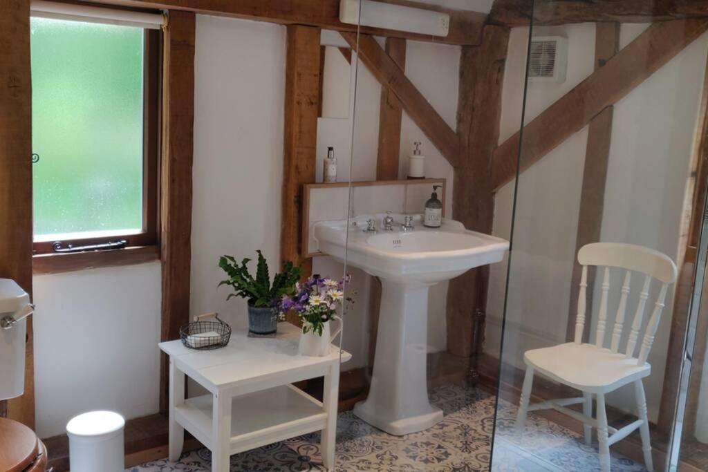 Cosy Listed Barn In Peaceful Country Village Granborough Eksteriør bilde