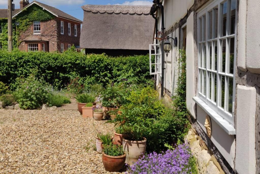 Cosy Listed Barn In Peaceful Country Village Granborough Eksteriør bilde