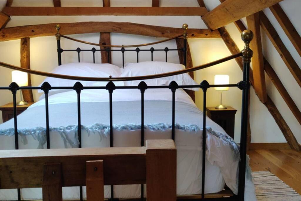 Cosy Listed Barn In Peaceful Country Village Granborough Eksteriør bilde
