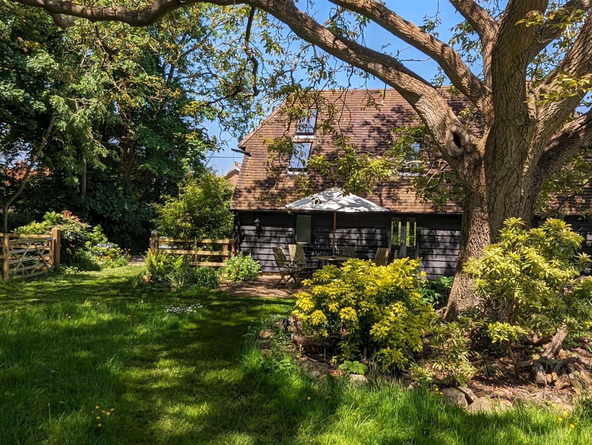 Cosy Listed Barn In Peaceful Country Village Granborough Eksteriør bilde